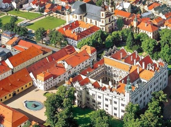 Penzion V Podzamci Litomyšl المظهر الخارجي الصورة